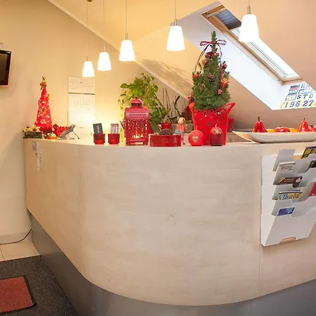 Aparthotel H31 3*